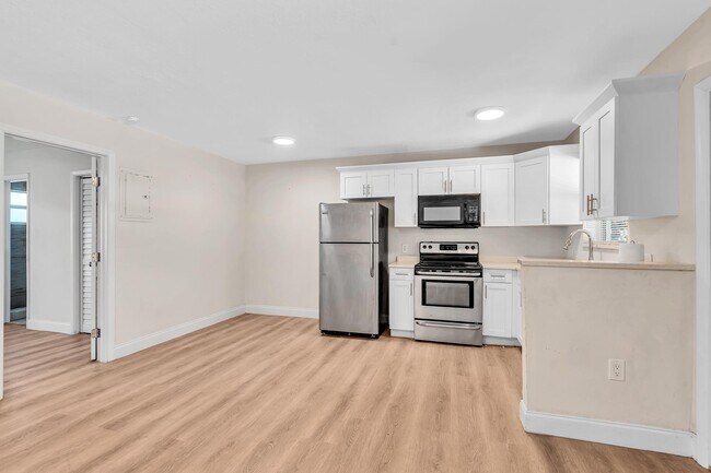 Building Photo - 800 Moffett St