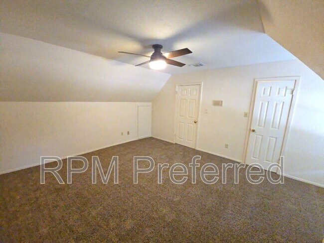 Building Photo - 12702 Ravensway Dr