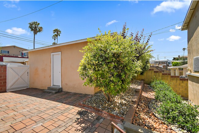 Building Photo - Private South Redondo Beach Back House | Fully Remodeled | 2-Car Garage | Minutes to the Beach!