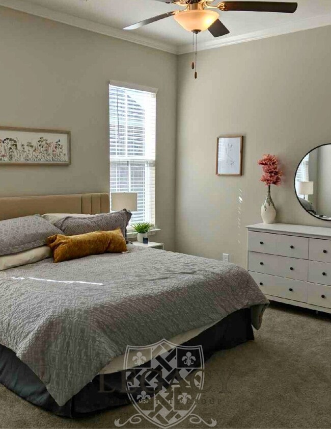 Building Photo - 708 Goswell Dr