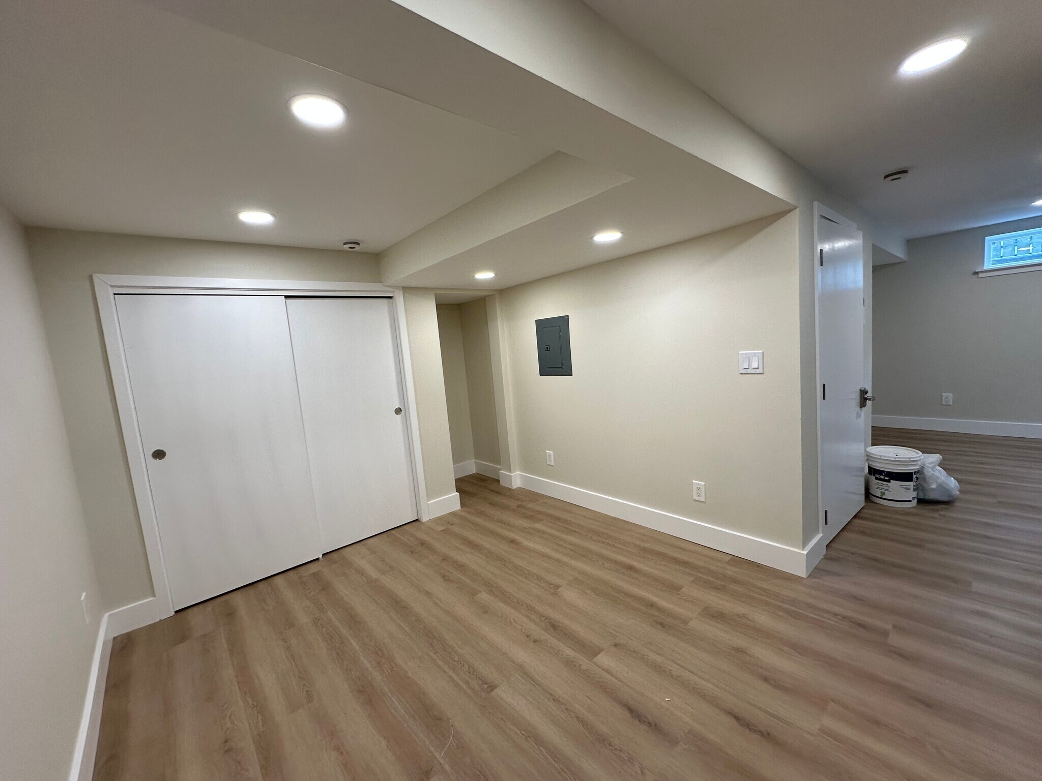 Building Photo - 2412 Columbia St SW