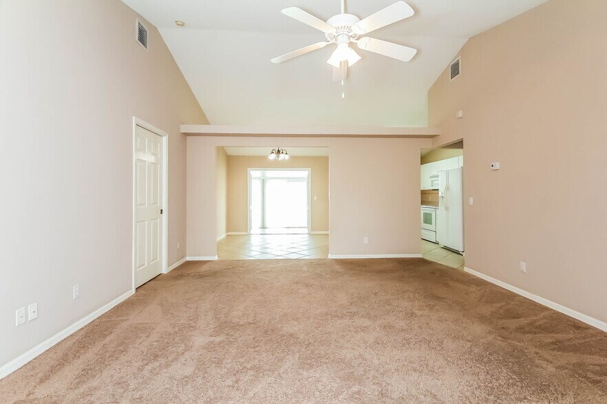 Building Photo - 4637 72nd Ct E