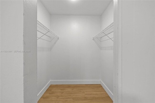 Building Photo - 455 S Pine Island Rd