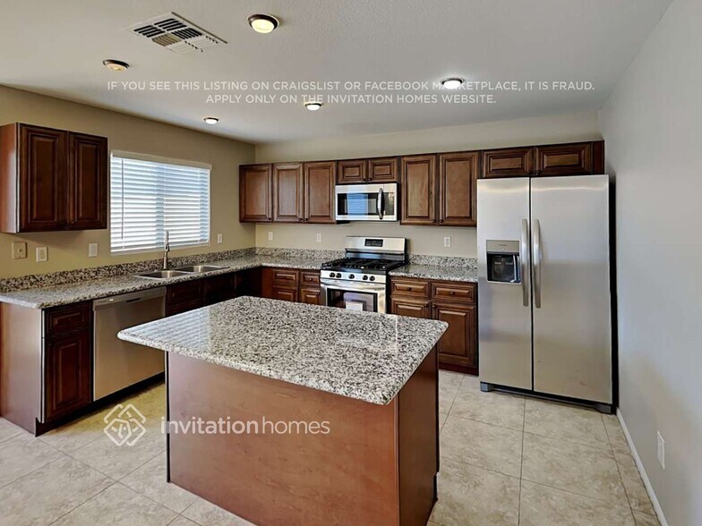 Building Photo - 40177 N Costa Del Sol Dr