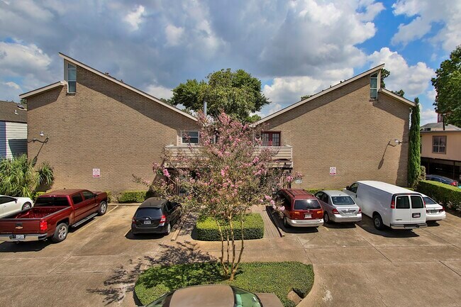 Primary Photo - 1416 Hawthorne St