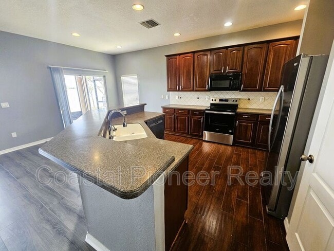 Building Photo - 1824 Mira Lago Cir