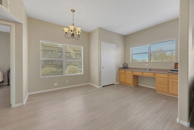 Building Photo - Bright Ground-Floor Condo in Gated Traverse Point with Pool & Spa Amenities