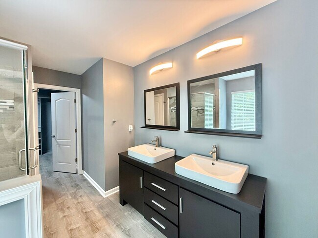 Building Photo - Newly Remodeled 4BD, 2.5BA Raleigh Home wi...