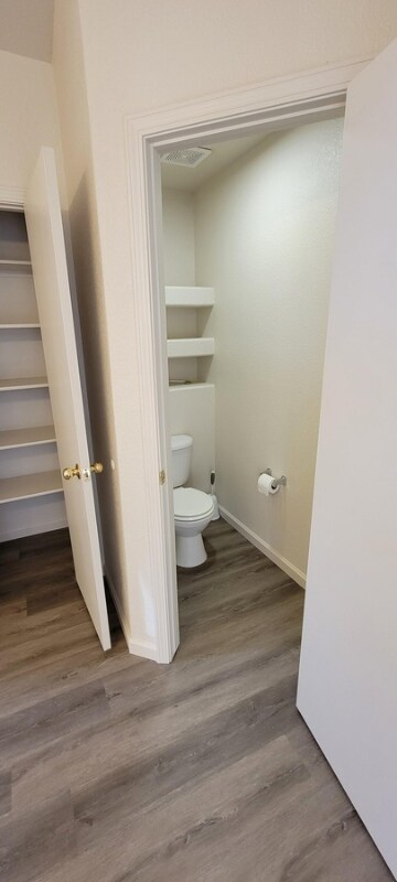 Building Photo - 740 Autumn Meadows Dr