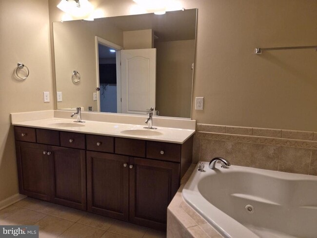 Building Photo - 15234 Torbay Way