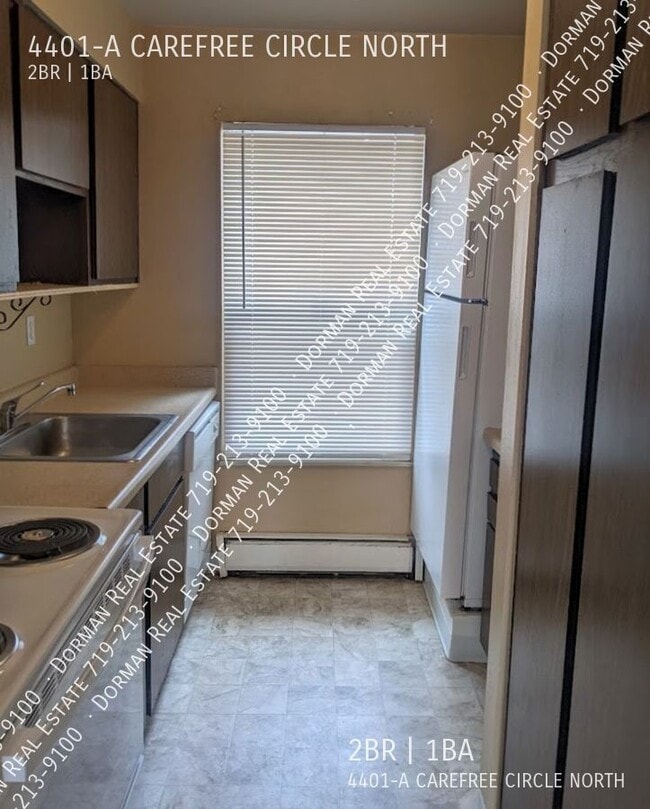 Building Photo - 4401 Carefree Cir N