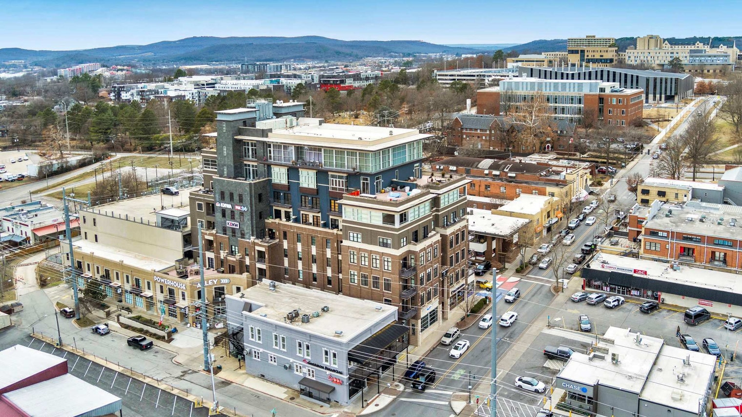 Building Photo - 609 W Dickson St
