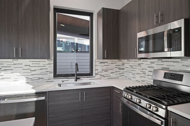 Building Photo - Newer ADU with Garage and Most Utilities Paid