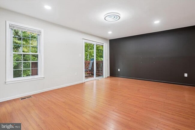 Building Photo - 3226 Foothill St