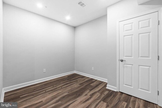Building Photo - 6108 Hunt Weber Dr