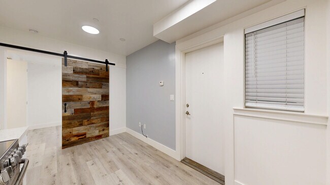 Building Photo - 591 Dolores St