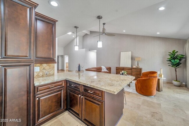 Building Photo - 10546 E Topaz Cir