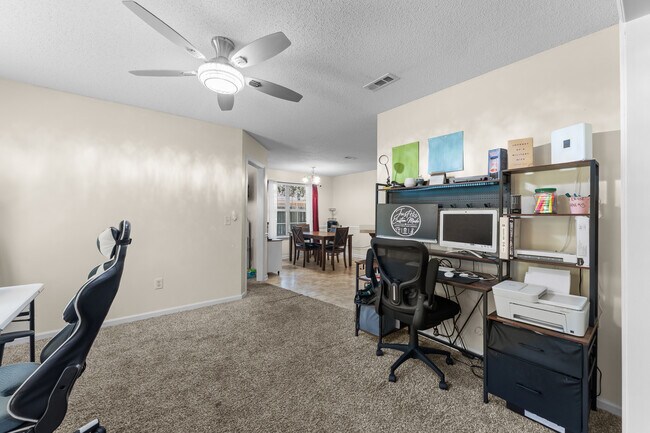 Building Photo - 107 Shallowford Cir