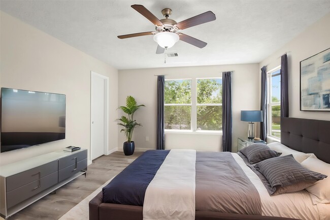 Building Photo - 1223 Grassy View Dr