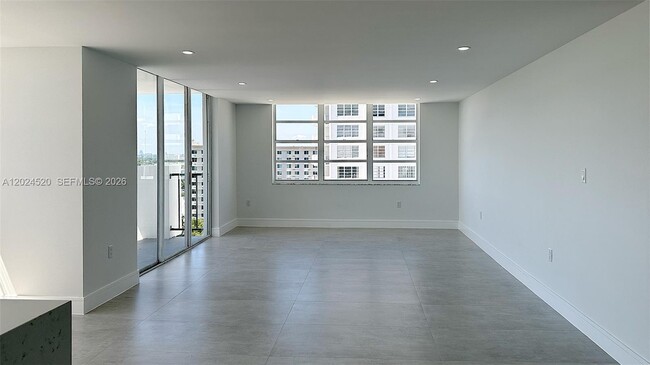 Building Photo - 2750 NE 183rd St