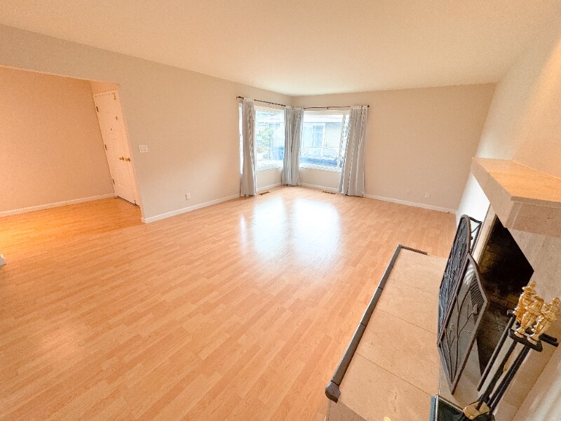 Building Photo - 3322 Glendora Dr