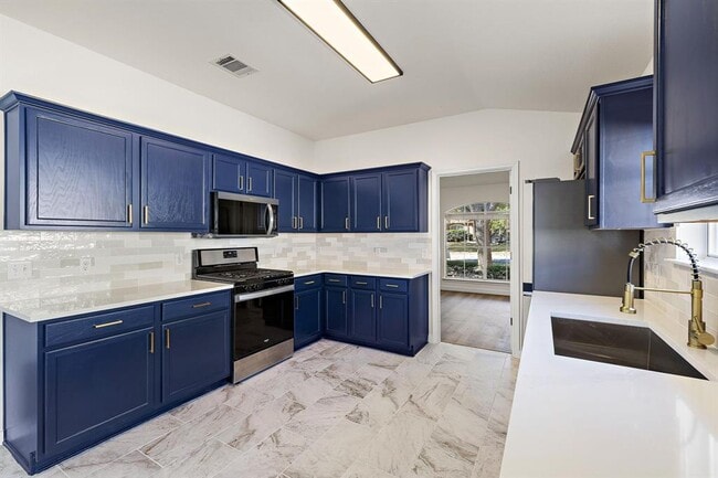 Building Photo - 3219 Arroyo Bluff Ln