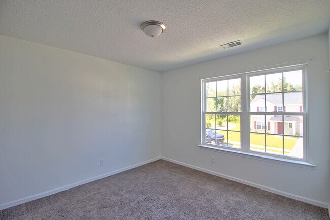 Building Photo - 171 Brightleaf Cir