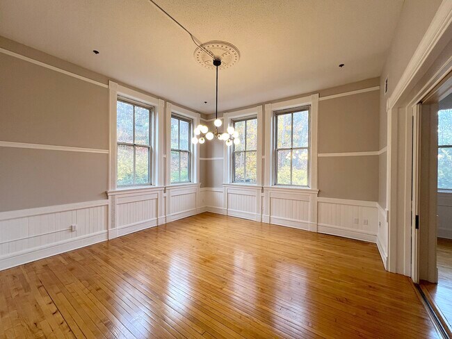 Primary Photo - 27 Hillside Pl