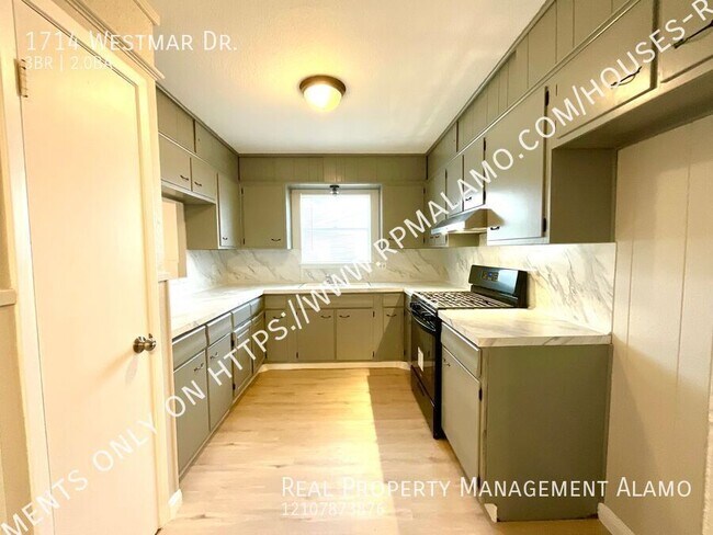 Building Photo - 1714 Westmar Dr