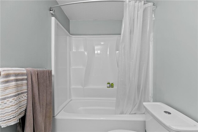 Building Photo - 66 Girard Ave