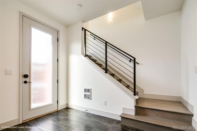 Building Photo - 3016 Blake St