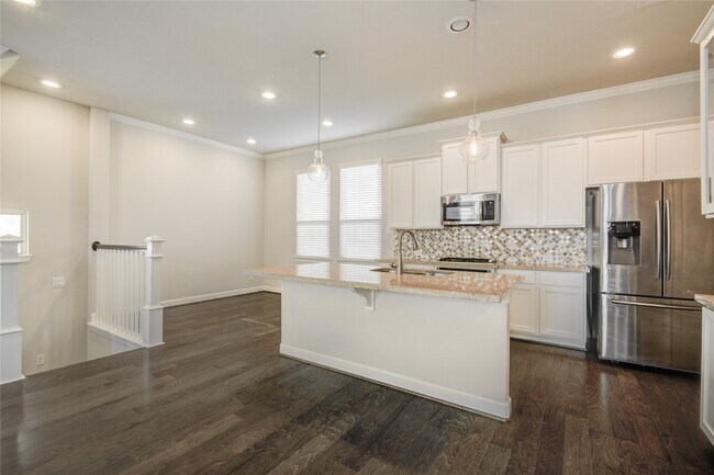 Building Photo - 9624 Cambridge Manor Ln