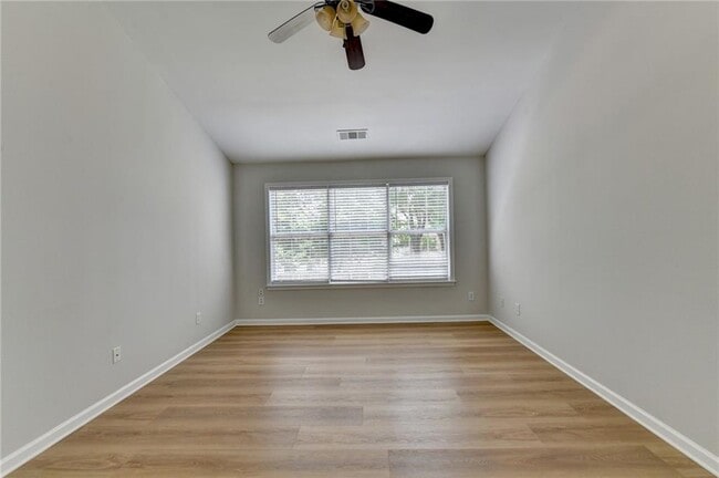 Building Photo - 340 Waddington Trail