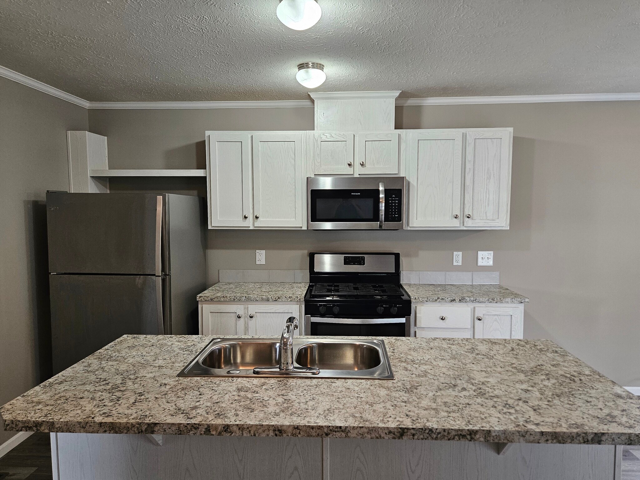 Building Photo - 71574 St Howard Ct