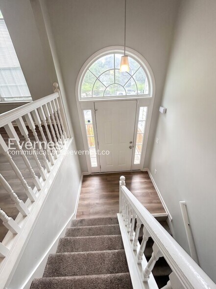 Building Photo - 435 Skif Pond Ct