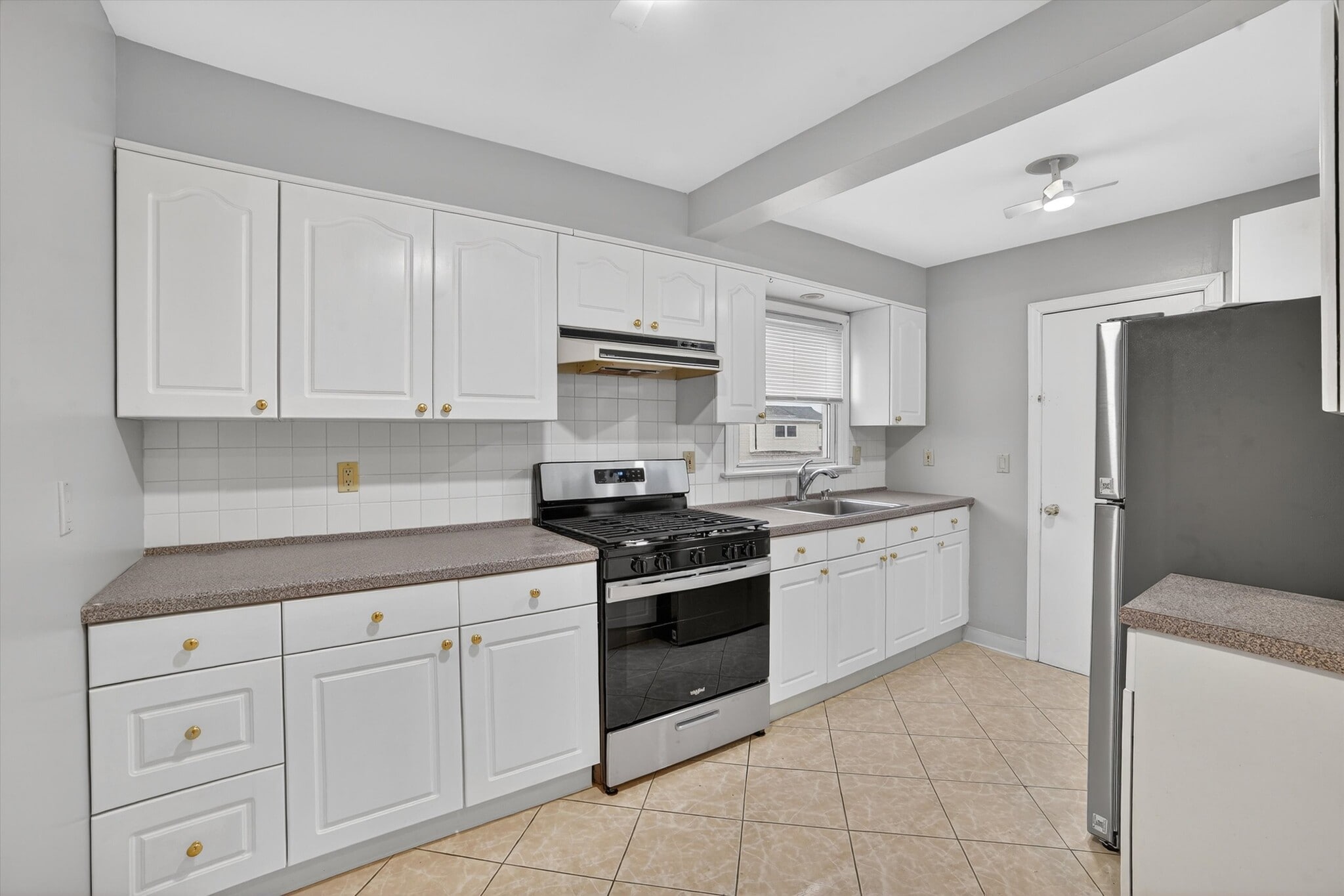 Kitchen - 4 Amackassin Ter