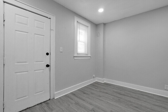 Building Photo - 1867-1869 Cleveland Ave