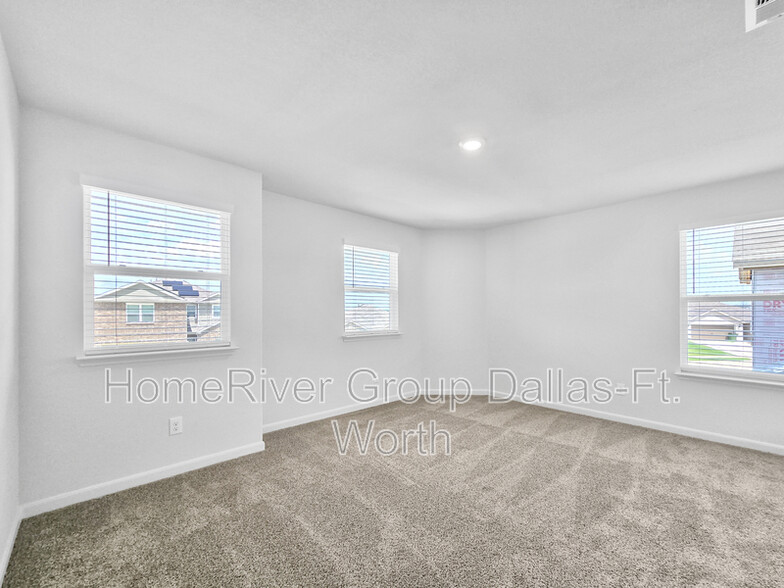 Building Photo - 429 Condie Russell Ave