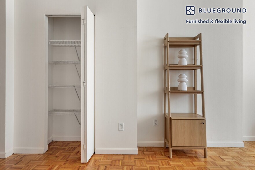 Building Photo - 85 John St