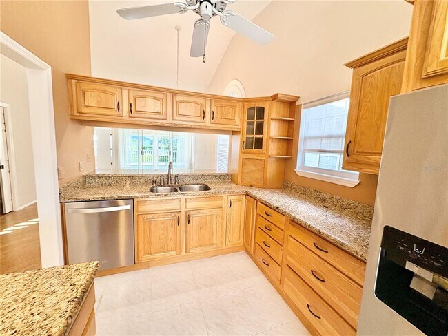 Building Photo - 1011 Pelican Ct