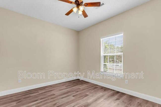 Building Photo - 317 Savannah River Dr