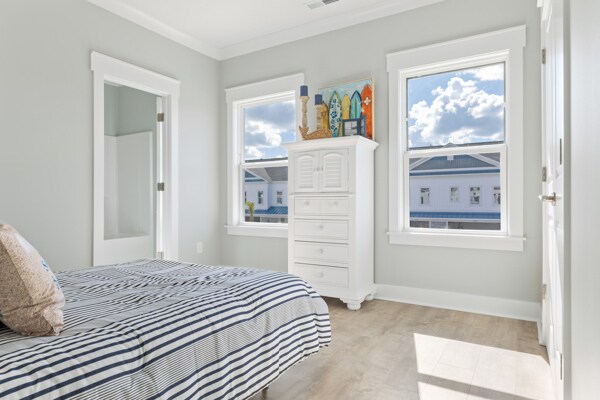 Building Photo - 305 Lineback Pl