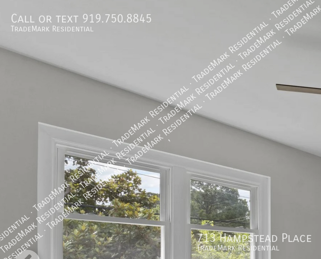 Building Photo - 713 Hampstead Pl