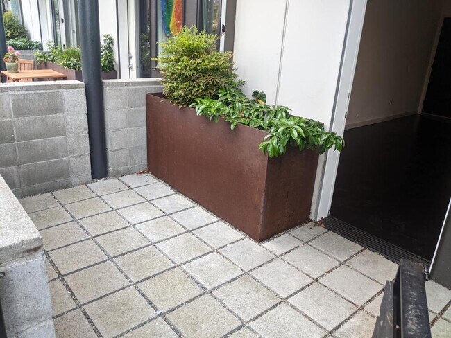 Building Photo - Thomas Street Lofts - Studio