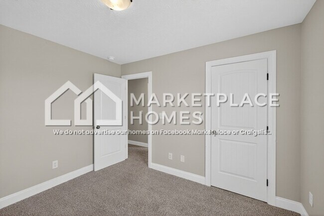 Building Photo - 134 Barbara St