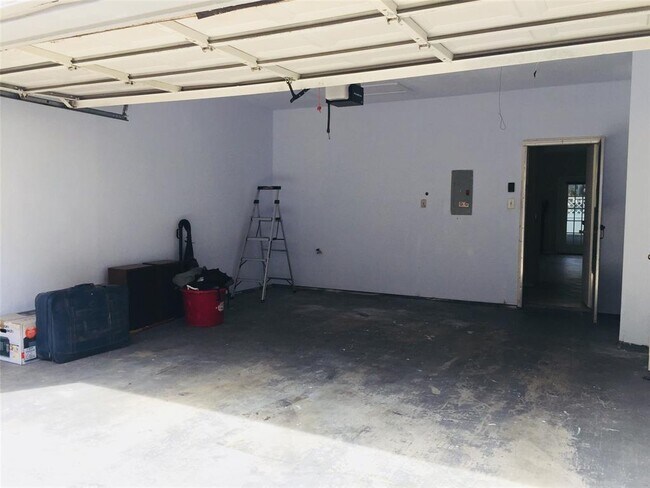 Building Photo - 6000 Reims Rd