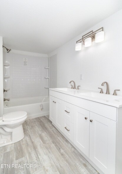 Building Photo - 770 Mahoney Rd