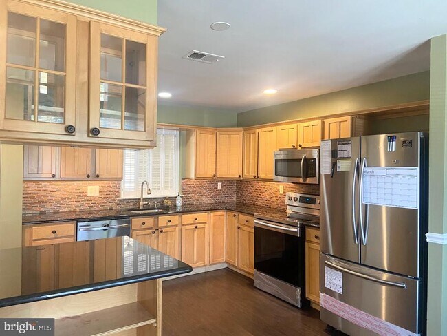 Building Photo - 203 S Snowdon Ct