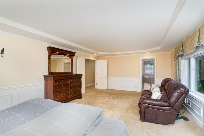 Building Photo - 4Bd/3Ba Woodinville House