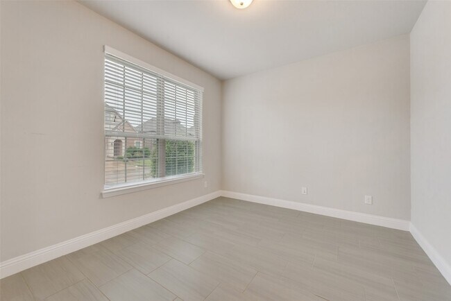 Building Photo - 2617 Walnut Creek Ln